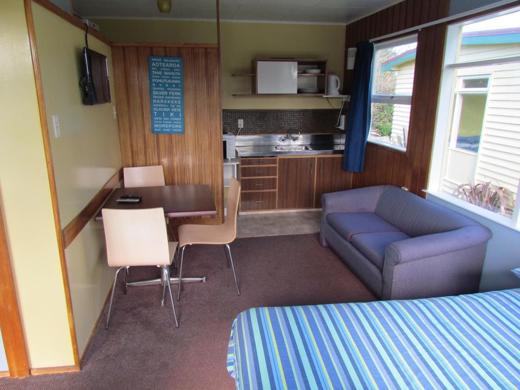Baylys Beach Holiday Park Phòng bức ảnh